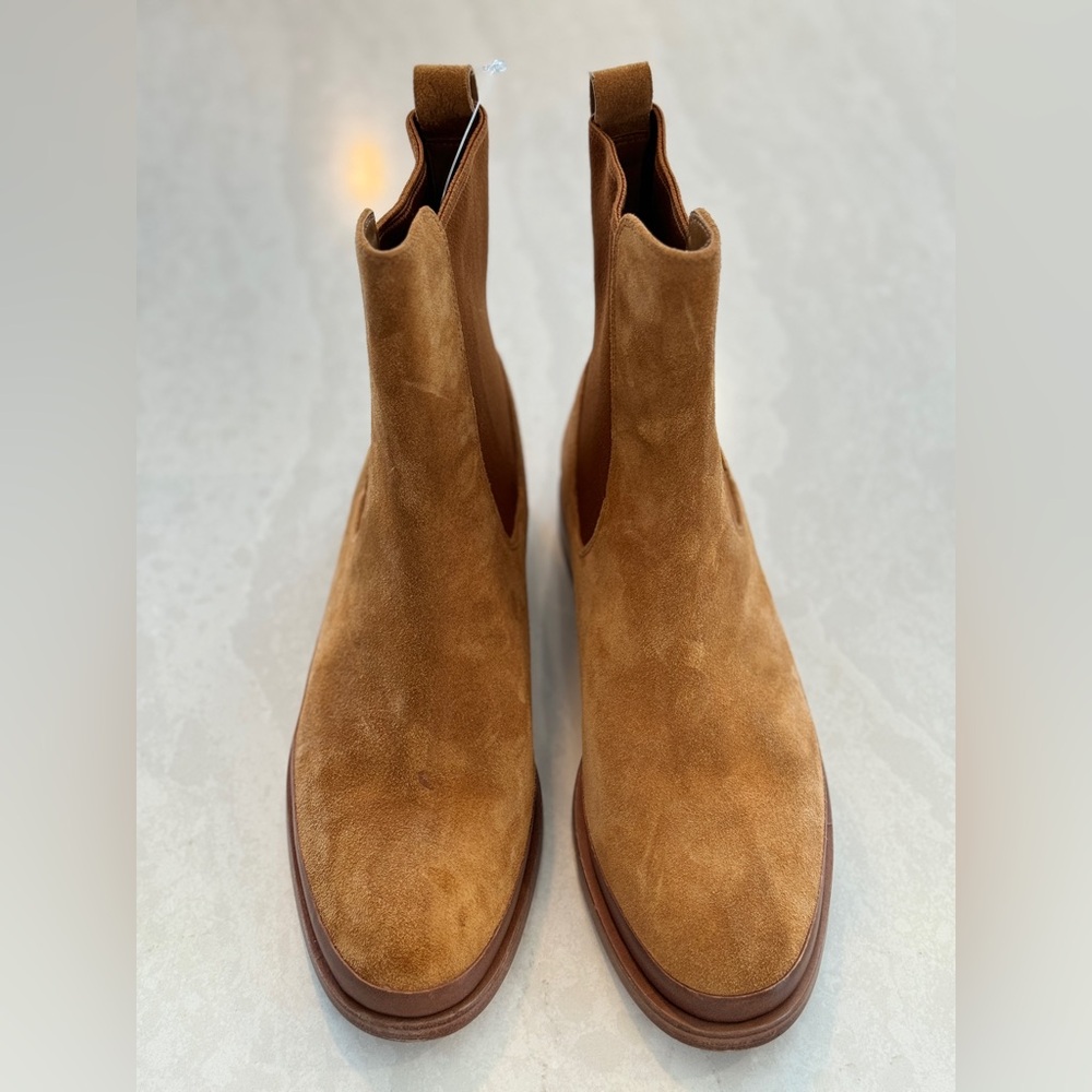 NEW💕Vince Cecyl suede leather Chelsea ankle bootie tan